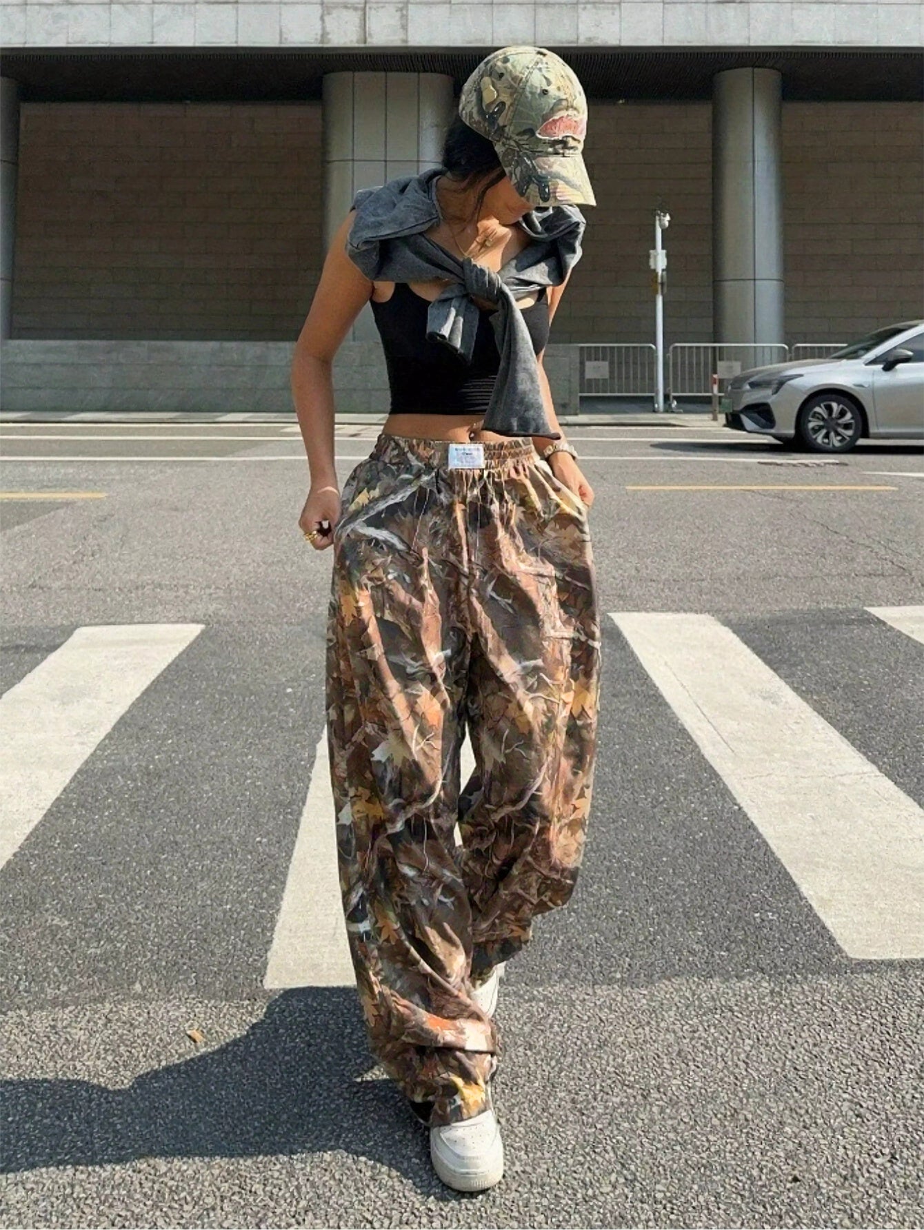 Grunge Camo Wave – Baggy Y2K Street Trousers