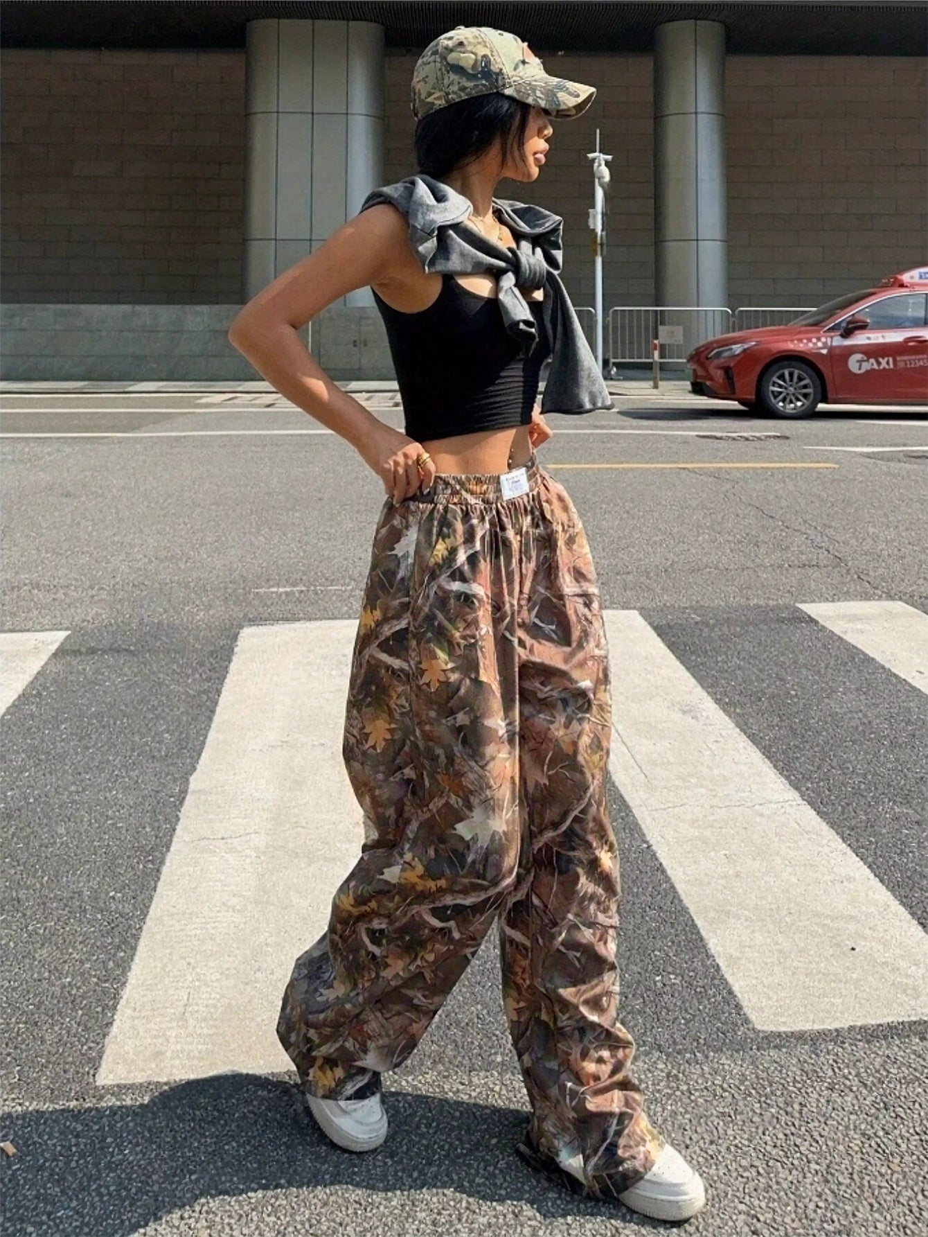 Grunge Camo Wave – Baggy Y2K Street Trousers